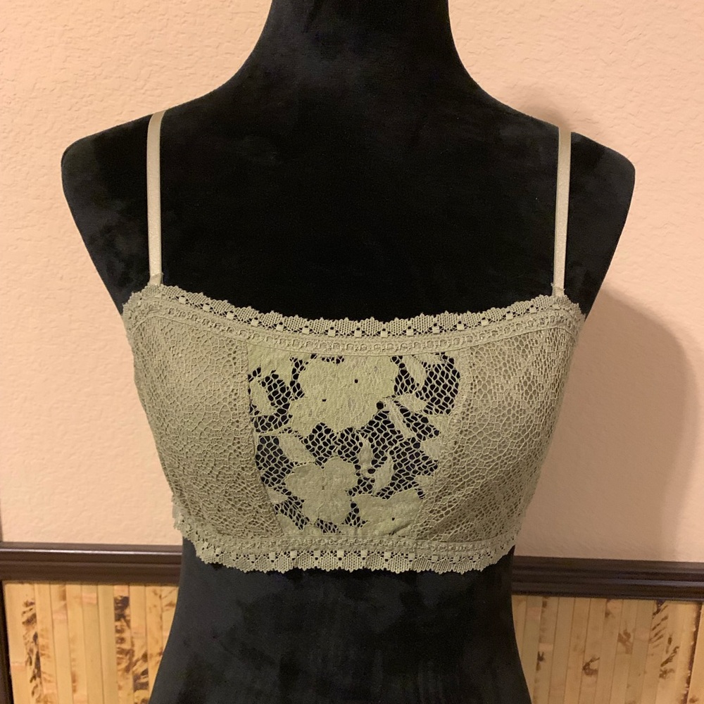 🌺. Victoria Secrets- Sea green sexy Lace bralette
